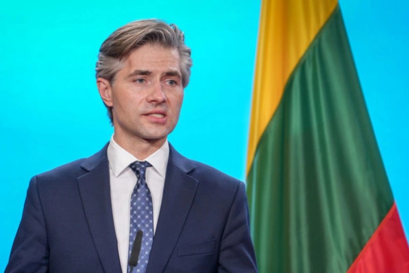 Litva Putinin təyyarəsinin ölkə ərazisindən keçməsinə icazə verməyəcək